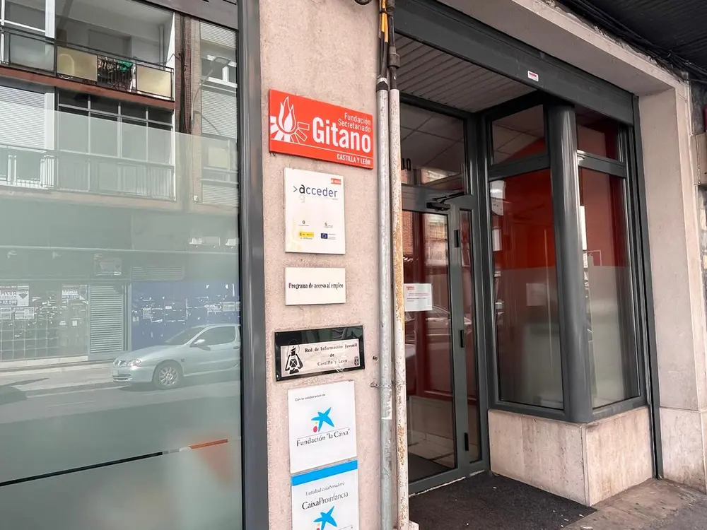 C3A35EB8 CEBA 9F98 110065383169B818