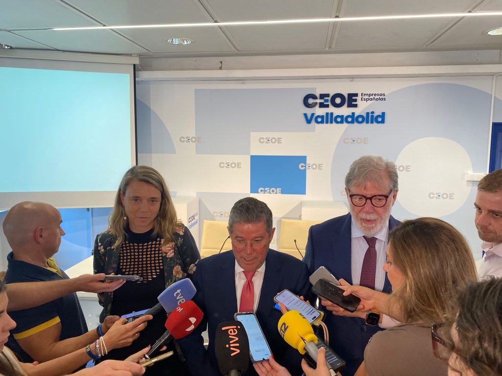 Asamblea Electoral CEOE Valladolid 3