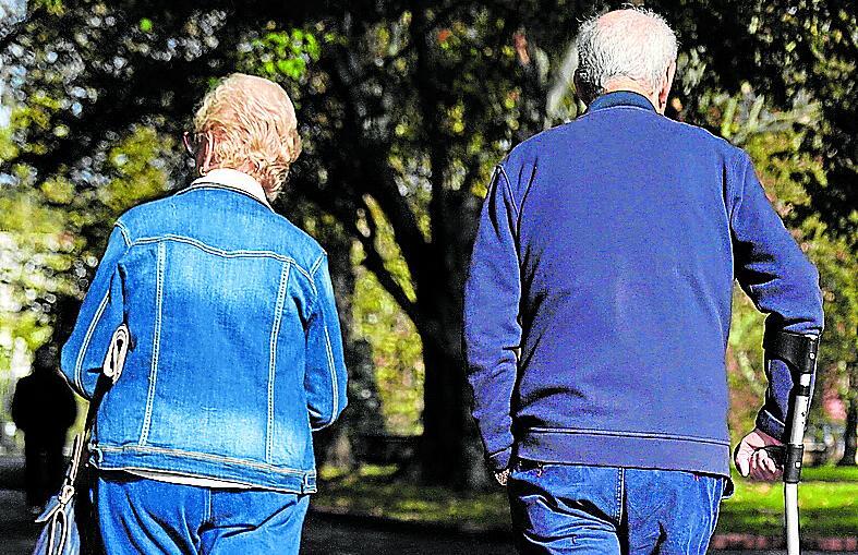 Una pareja de jubilados. Manu Cecilio