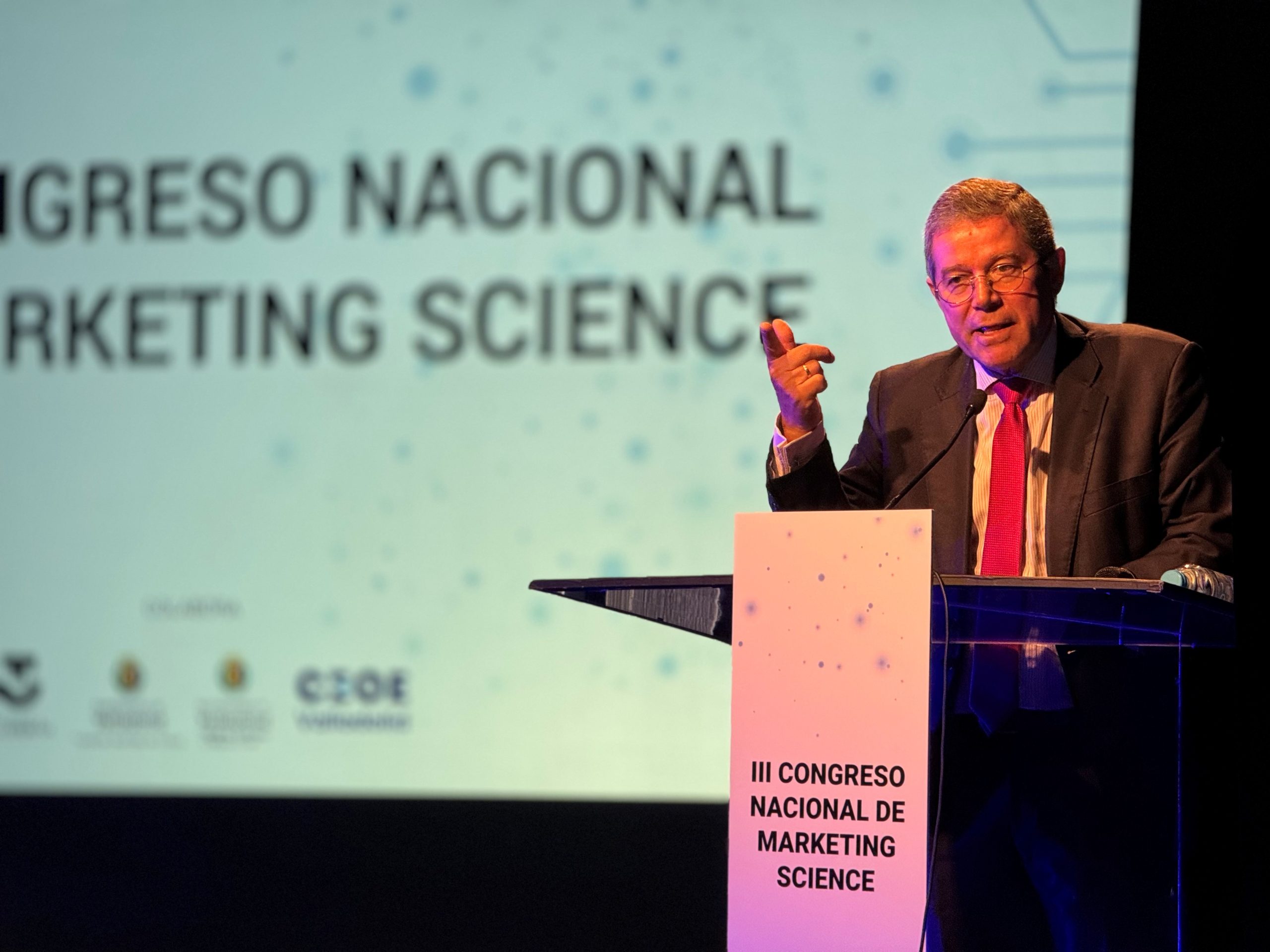 Carlos Magdaleno Congreso