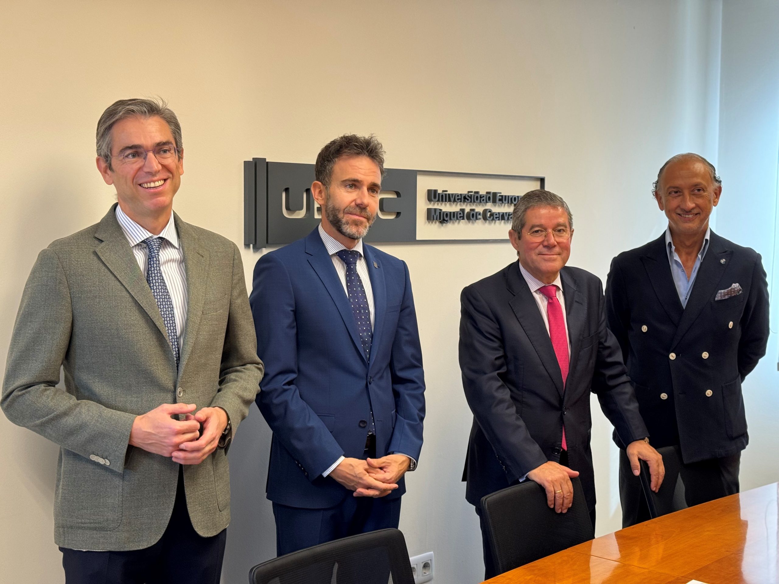 Reunión CEOE Valladolid UEMC